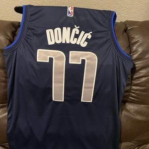 NBA jersey Luka Doncic